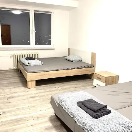 Utulny Nedaleko Centra Апартаменты *